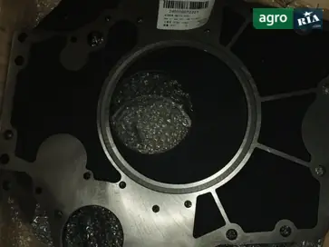 Корпус заднего сальника 4M5-T73.090001 для трактора YTO - фото