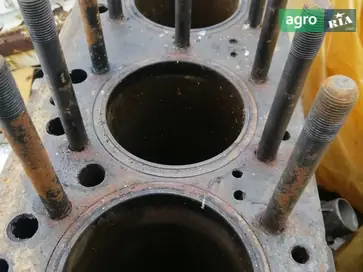 Блок циліндрів до трактора ВТЗ ДТ-75 - фото