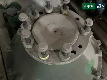 Редуктор ходу до John Deere 9500 - фото