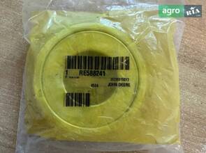 Сальник RE588241 John Deere