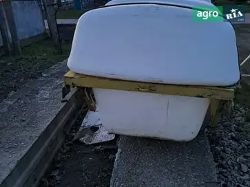 Бак до оприскувача - фото