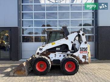 Bobcat S250  - фото