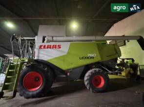Комбайн Claas Lexion 2012