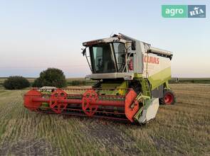 Комбайн Claas Lexion 2002