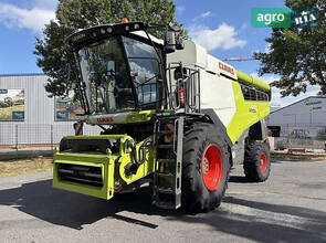 Комбайн Claas Lexion 2021