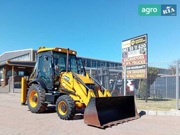 JCB 3CX  - фото