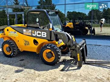 JCB 520-40  - фото