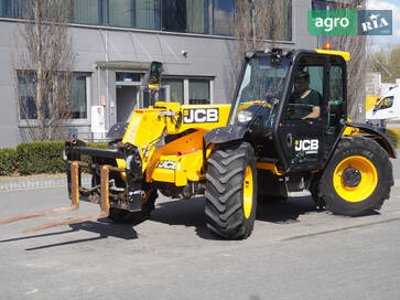 JCB 526-56  - фото