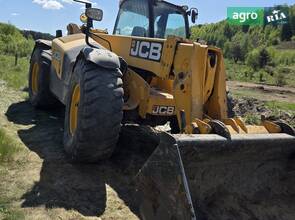 Погрузчик JCB 550-80 2015