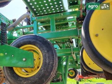 John Deere 1745 2018 - фото