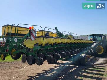 John Deere 1745 2018 - фото