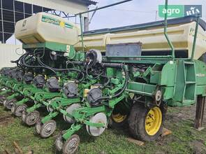 Сеялка John Deere 2126 