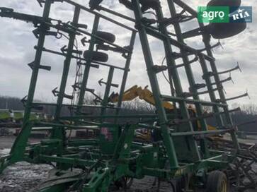 John Deere 2210 2026 - фото