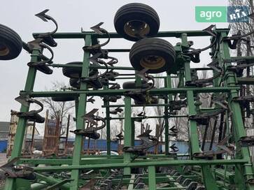 John Deere 2210 2026 - фото