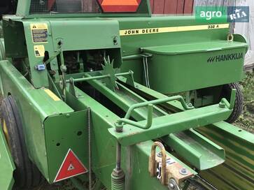 John Deere 332A  - фото