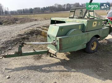 John Deere 336  - фото