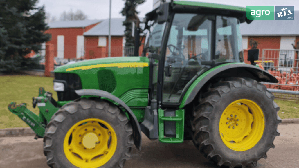 Трактор John Deere 5820 2007 - фото 1