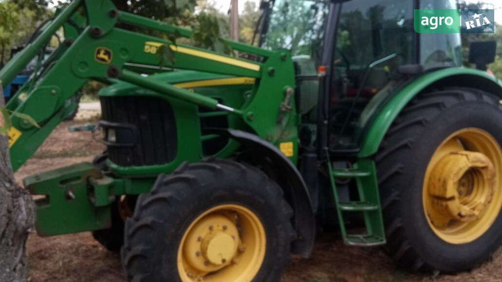 Трактор John Deere 6130 D 2012 - фото 1
