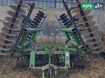 John Deere 630  - фото