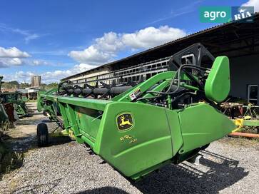 John Deere 630F 2010 - фото