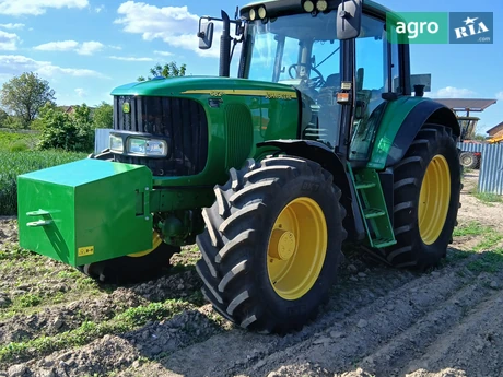 Трактор John Deere 6820 2002 - фото