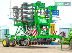 Сеялка John Deere 750A 