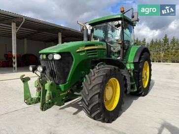 John Deere 7820  - фото