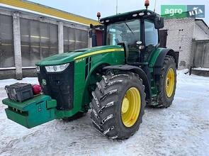 Трактор John Deere 8320R 2015