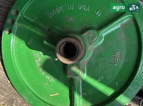 Напівшків варіатора вентилятора John Deere (H227528)