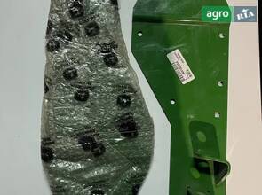 Пластина притискна права, ліва John Deere