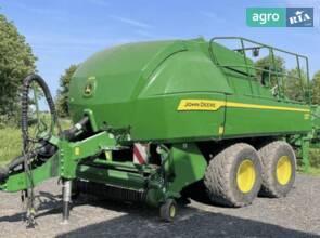 Прес-підбірник John Deere L624 
