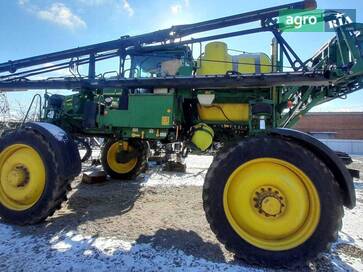 John Deere M4040  - фото