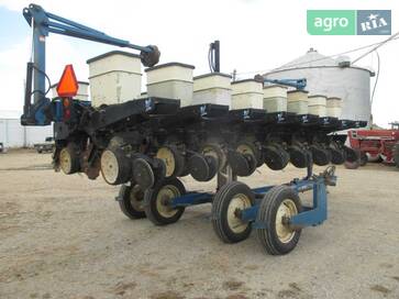 Kinze 2500  - фото