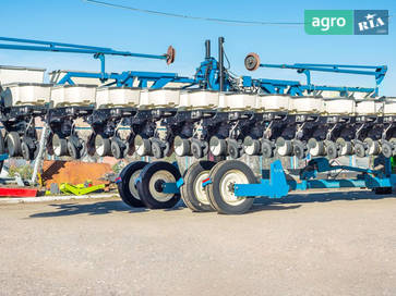 Kinze 3600  - фото