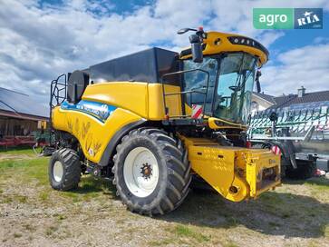 New Holland CR 2015 - фото