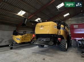 Комбайн New Holland CX 8080 2013