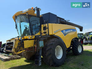 Комбайн New Holland CX 8080 2015