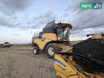 New Holland СХ 2017 - фото